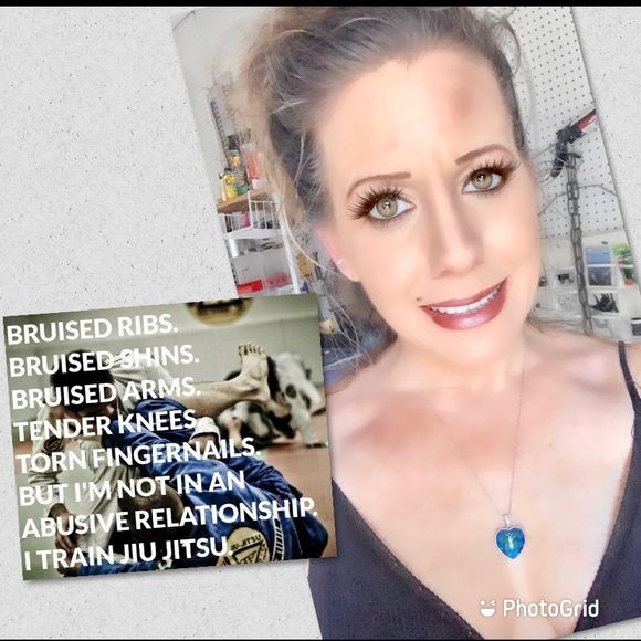 Meet your💥POSH AMBASSADOR💥, Carlee! - Picture 4 of 11